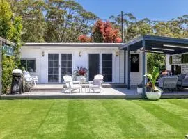 A Touch Of Paradise - House, Granny Flat & Fire Pit