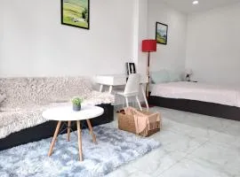 Cozy studio at Hai Ba Trung st., Dist 3 near Tan Dinh market