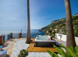 Luxury Villa with Jacuzzi, Seaview & Sauna - Turkish Bath & HomeGym - Villa Dorotea