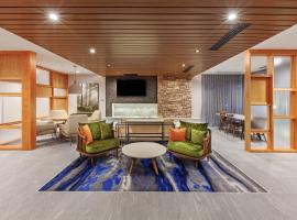 Fairfield Inn & Suites by Marriott Tulsa Catoosa，位于卡图萨的酒店