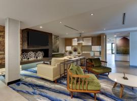 Fairfield Inn & Suites Southport，位于绍斯波特的酒店