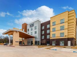 Fairfield Inn & Suites by Marriott Gainesville I-35，位于盖恩斯维尔的酒店