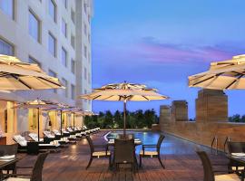 Four Points by Sheraton Hotel and Serviced Apartments Pune，位于浦那国际机场 - PNQ附近的酒店