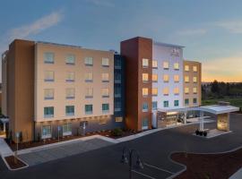 Fairfield Inn & Suites by Marriott Santa Rosa Rohnert Park，位于罗内特公园的酒店