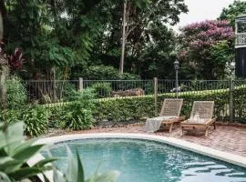 Montville Estate - Luxury Hinterland Home & Pool