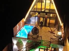 40 steps Aframe House