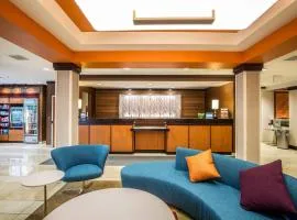 朴茨茅斯埃克塞特万豪费尔菲尔德客栈及套房酒店