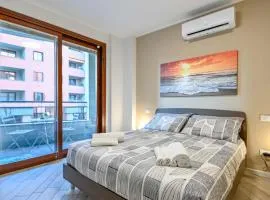 Bilocale Chic, 10 min Aeroporto Milano-Bergamo, BOX AUTO e ARIA CONDIZIONATA