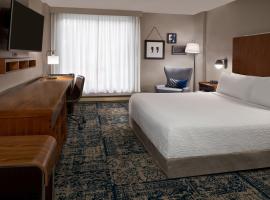 Four Points by Sheraton Hotel & Conference Centre Gatineau-Ottawa，位于加蒂诺的酒店