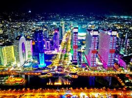 Avant-garde Sea View Aparthotel in Orbi City Batumi，位于巴统的公寓式酒店