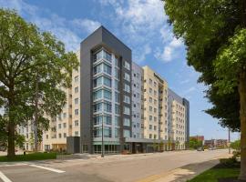 Residence Inn by Marriott Cleveland University Circle/Medical Center，位于克利夫兰伯克湖畔机场 - BKL附近的酒店