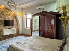 Hostel&House