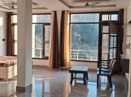 Bholenath Homestay Dalhousie，位于戴尔豪斯的酒店