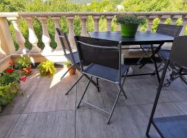 Hebergeneve Les Terrasses，位于热克斯的酒店