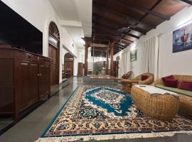 The First House Karaikal，位于卡来卡的旅馆