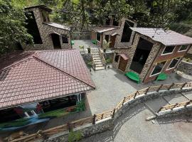 Cabañas El Guayabillo - Baños de agua Santa，位于Cusúa的露营地