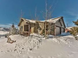 Private Hot Tub, Minutes to Ski, Cozy Getaway, Beautiful Condo- Large 3BR, Private Garage!