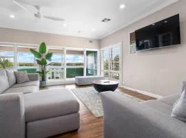 Lakeview Retreat on the Esplanade