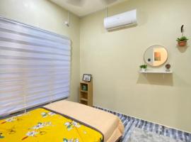 Yellow Retreat House Homestay Batu Gajah，位于华都牙也的酒店