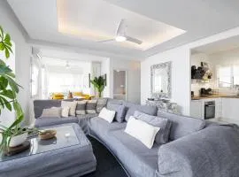 Las Flores Marbella Centro by AORA STAY