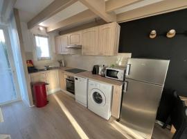 Petite Pause Ol&eacute;ronaise，位于拉康提内勒的宠物友好酒店