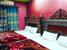 City Palace Hotel Lahore，位于拉合尔阿拉马·伊克巴勒国际机场 - LHE附近的酒店