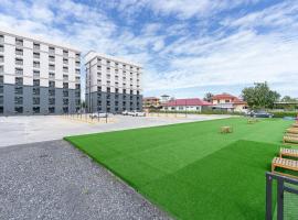 44 Residence and Resort，位于Khlong Luang的酒店