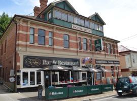 The Empire Hotel Deloraine，位于德洛兰的酒店
