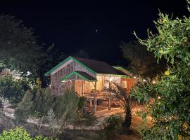 บ้านสวนสาลี่ สวนผึ้ง ราชบุรี，位于苏安庞的酒店