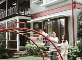 Rumah Pelita near Lembang FREE WIFI - Villa Lantera，位于万隆的住宿加早餐旅馆