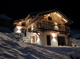 Unique Chalet Luxe Neuf Valmorel，位于瓦尔莫雷尔的酒店