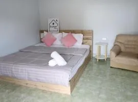 Lunar house - 2 min to Hatyai village