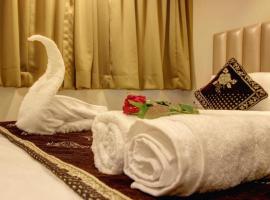 Hotel Sai Nidhi Residency，位于塞恩的酒店