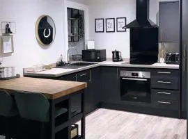 2 Bedroom Dreamy apartment in Plymouth!