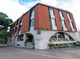 Hotel Idyllic Inn