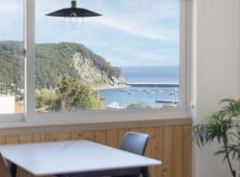 Namhae JJhouse Pension，位于南海郡的酒店