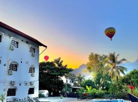 Jungle Backpackers View，位于万荣的酒店