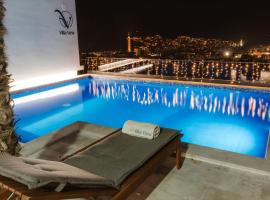 Villa View Mostar with Jacuzzi & Seasonal Heated Pool，位于莫斯塔尔的酒店