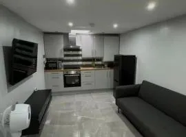 Apartment-Sleeps3-Parking-Internet