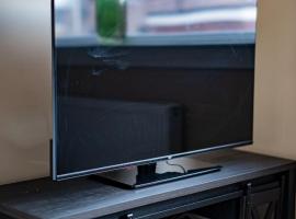 3 BDR Apt By Caledonia Luxe Stays Short Lets & Serviced Accommodation Grangemouth，位于格兰奇茅斯的酒店