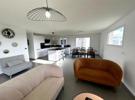 Maison proche CNPE, 3 chambres, parking gratuit，位于莎图盖拉德的酒店