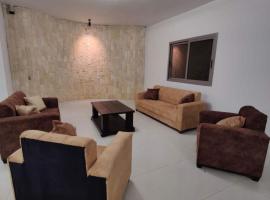 Joy-Peaceful-Breathtaking Villa，位于阿列伊的酒店