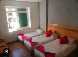Hotel Astoria Tanger，位于丹吉尔丹吉尔伊本巴特图塔机场 - TNG附近的酒店