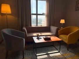 Crown Town Hotel，位于吉达的酒店