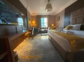 Crown Town Hotel