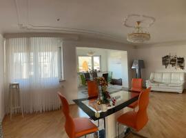 VIENNA & ENJOY `s，位于Leopoldsdorf的住宿