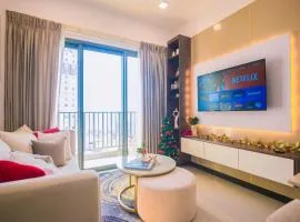 Celestara Luxury Apartment at Trizen with Pool, City View