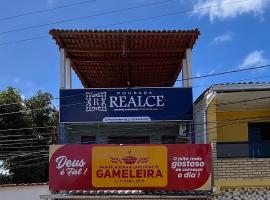 Pousada Realce - Próximo ao Ferry Boat，位于伊塔帕里卡的酒店