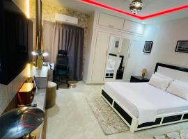 Entire Villa Garden Wi-Fi Near Beach，位于阿加迪尔的酒店