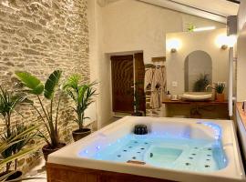 Le Pré de la Mer Suite & SPA Privatif，位于Querqueville的酒店